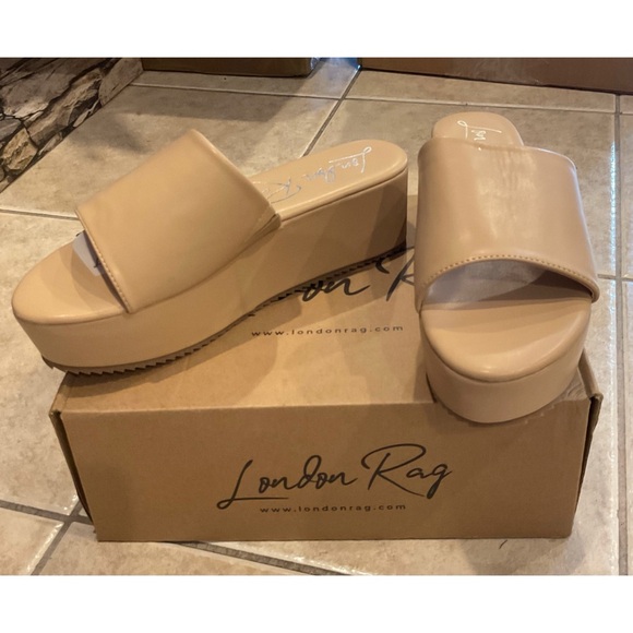 Karly Chunky Platform Sliders - Picture 3 of 7